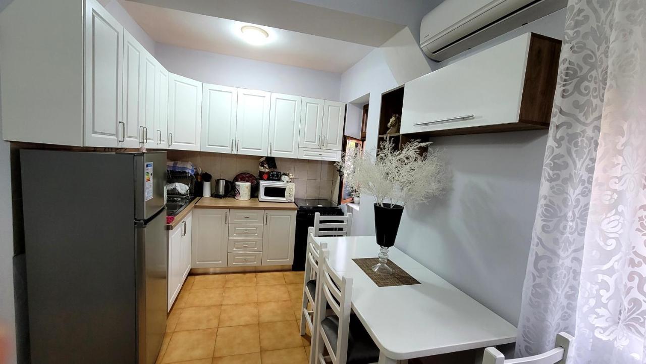 Tuana'S Apartment Shkoder Exterior photo